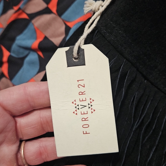 FOREVER 21 Genuine leather suede fringe mini skirt In Black.Size 29 NWT - Picture 10 of 10